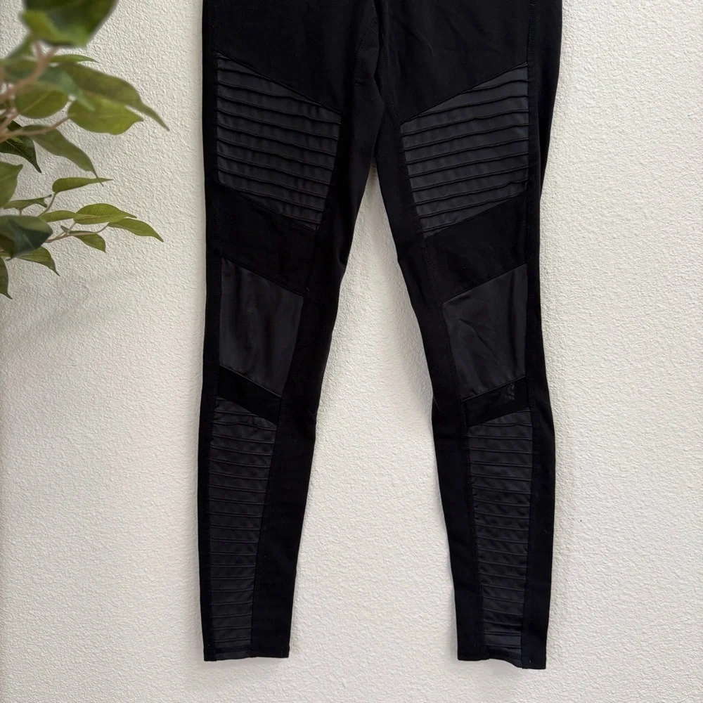 ALO Yoga Black Moto Full Lenght Leggings Women’s Size Small